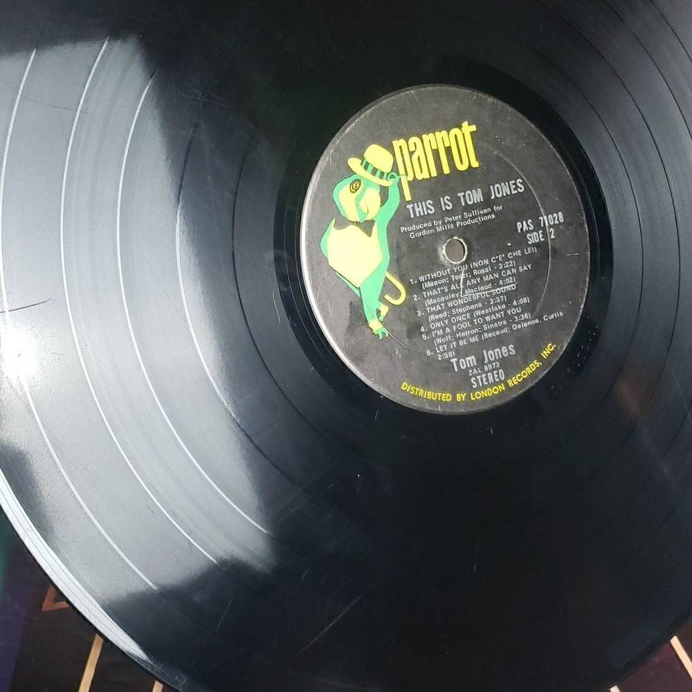 Tom Jones Vinyl Record - Picture 7 of 13